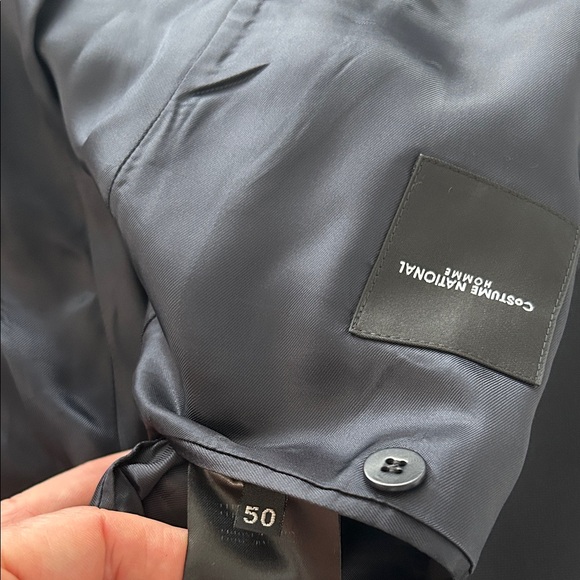 Costume National Homme Classic Dark Navy Blazer. EU/Italian 50 = US 40 Reg (40R) - Picture 7 of 13